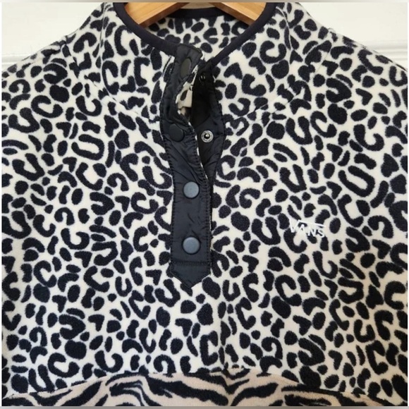 Vans Cropped Animal Print Fleece Jacket - Picture 6 of 7